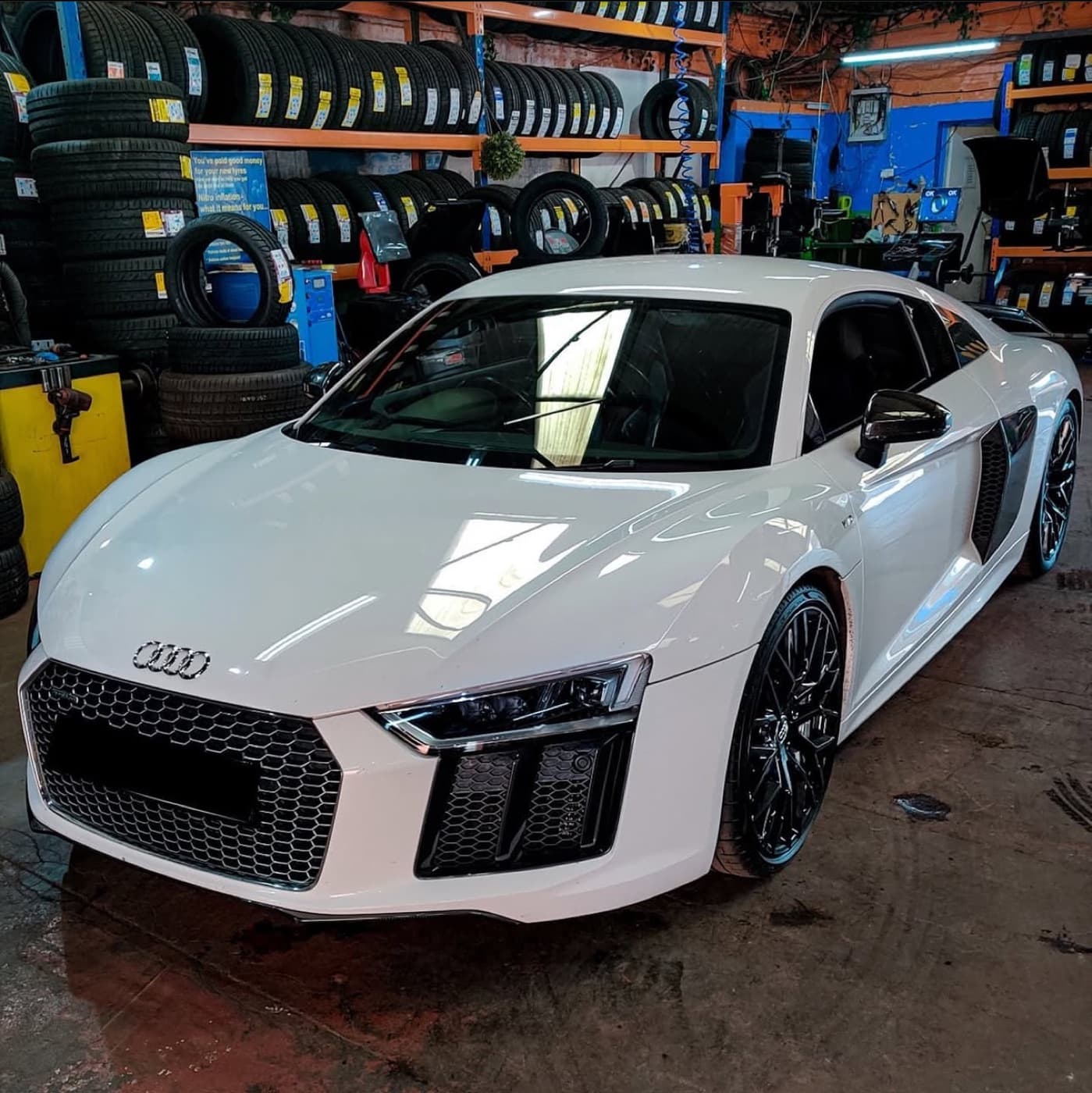 Audi R8 V10