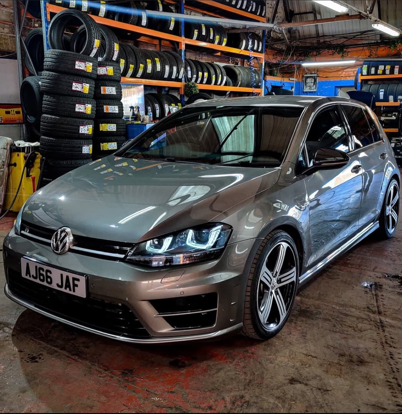 Golf R
